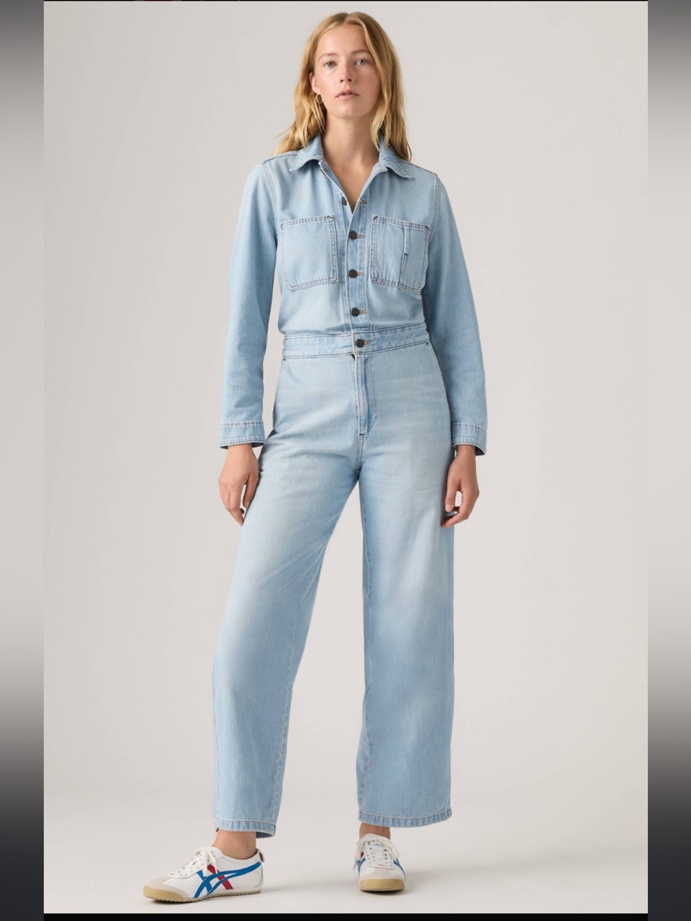 Levi’s Iconic Jumpsuit light demon washed